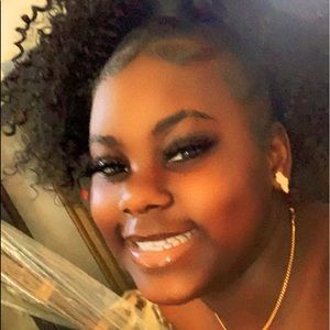 Meet your Posher, Samiya